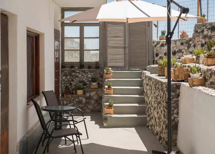 Santorini Sigala 2 *