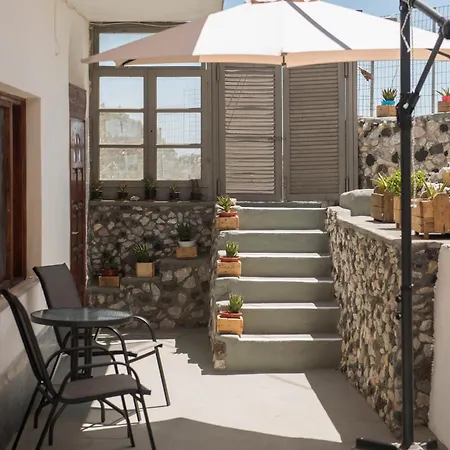 Santorini Sigala 2 *